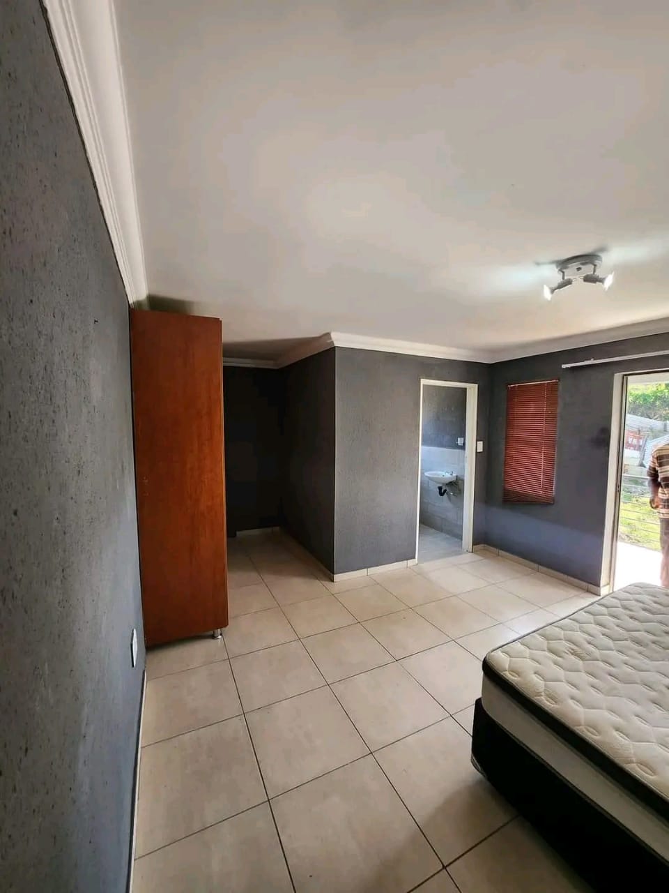 Bachelor Unit - Kanyamazane